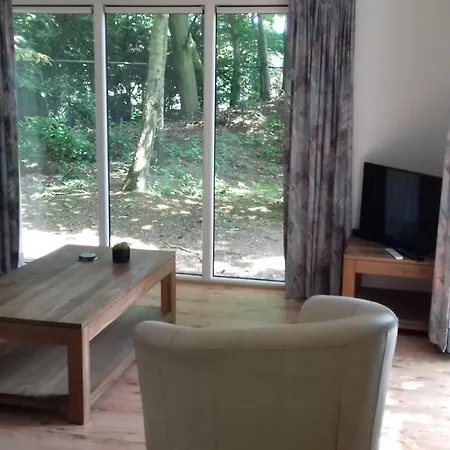 Chalet T'bakkersboschje Nummer 9 *